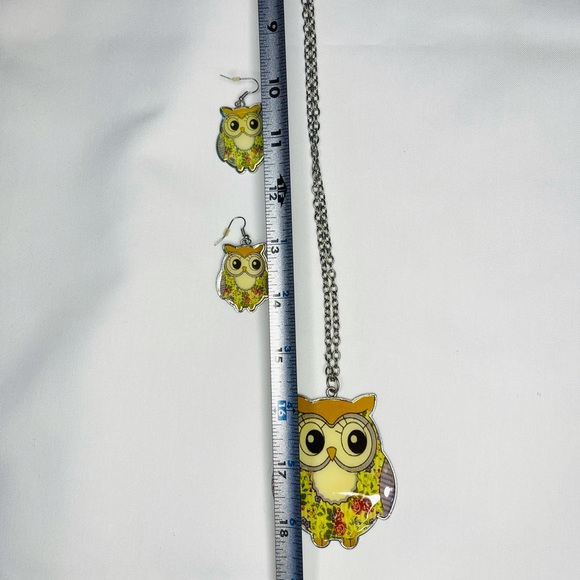 Owl Necklace & Earrings Set Owl Pendant Floral design - Picture 8 of 9
